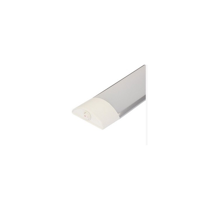 Lampa interiérová 230V 600x75x25mm