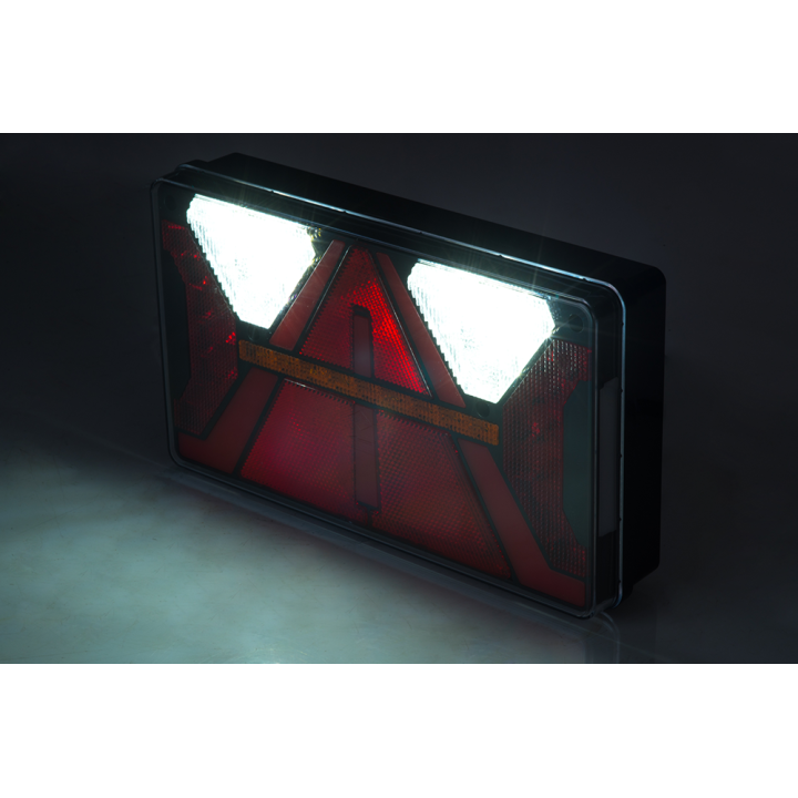 Lampa zadná LED s trojuholníkom Strada
